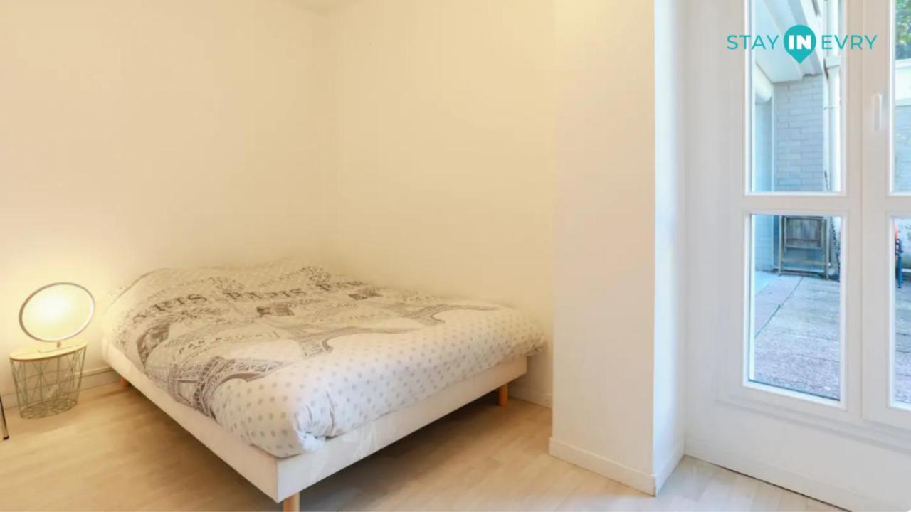 Stay In Evry Courcouronnes Экстерьер фото